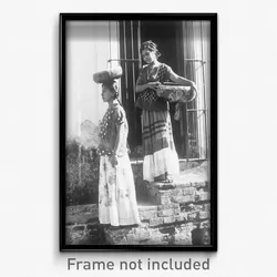 Tina Modotti - Two Women from Tehuantepec with jicalpextle